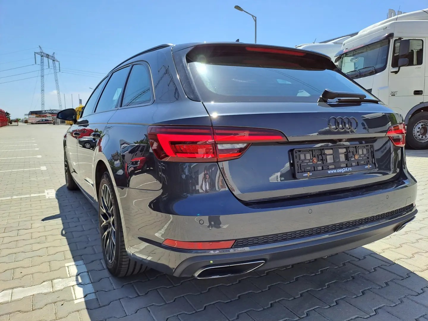 Audi A4 Avant 2.0 TDI S tronic