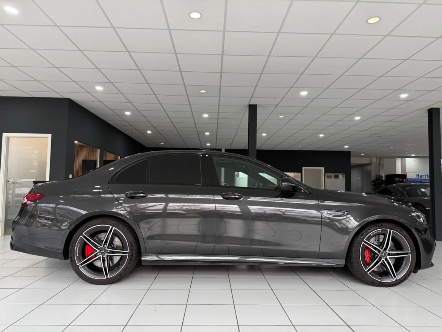 E 63 S AMG 4Matic   PERF-AGA BURM WIDESCR H-UP