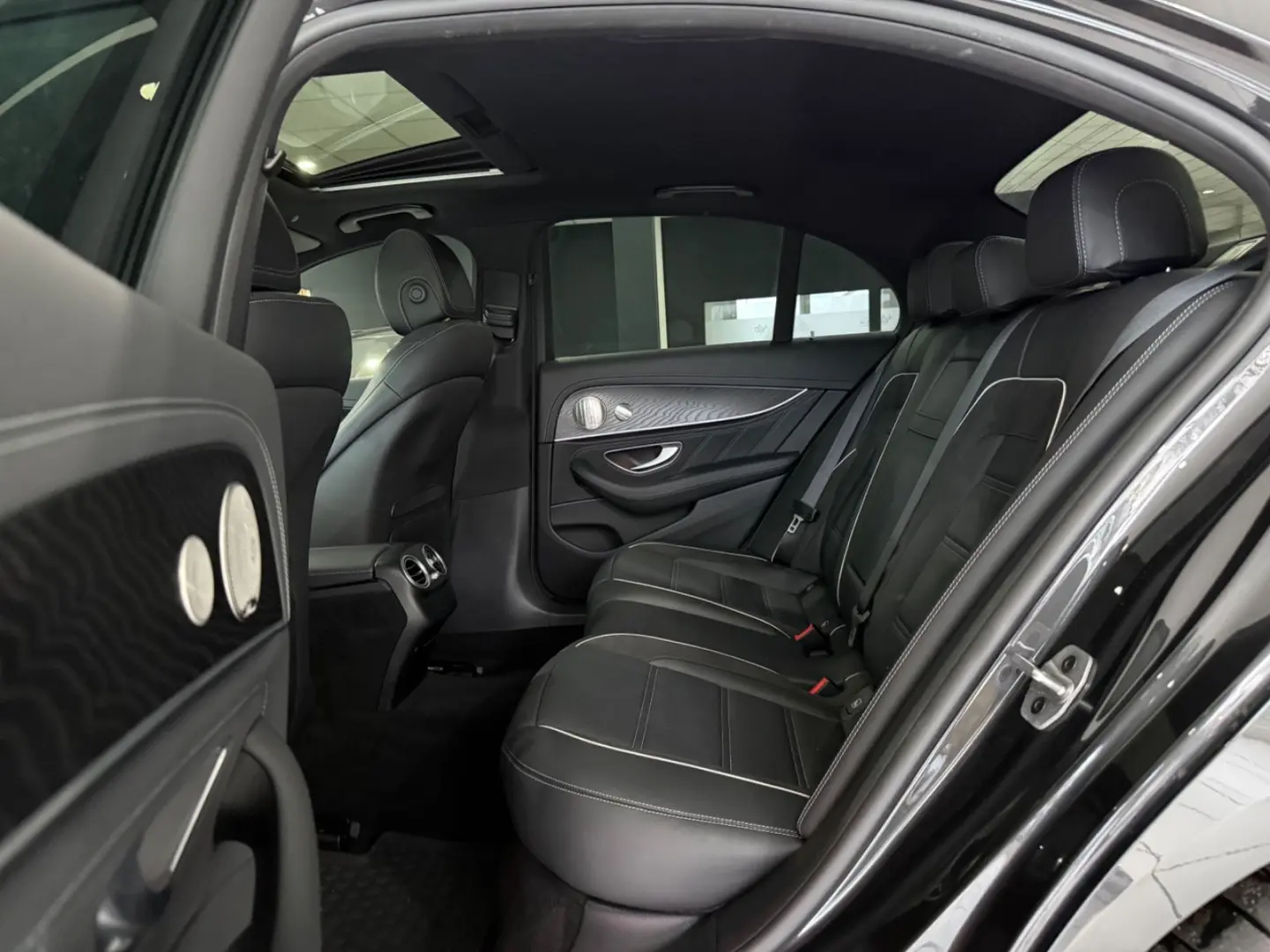 E 63 S AMG 4Matic   PERF-AGA BURM WIDESCR H-UP