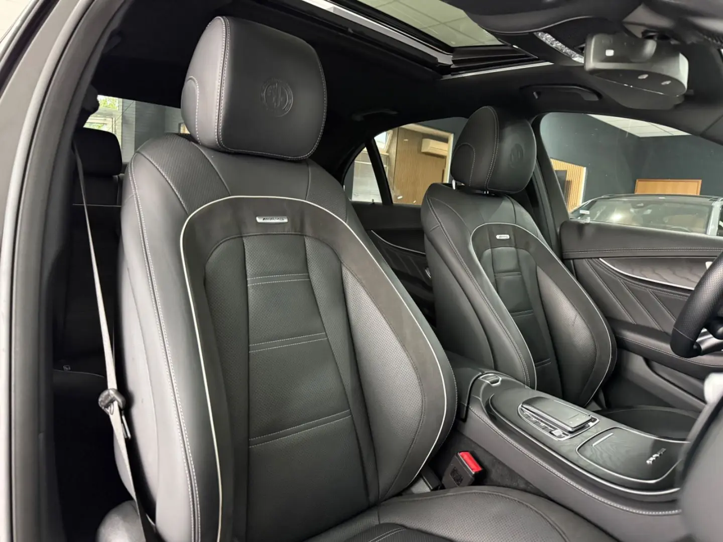 E 63 S AMG 4Matic   PERF-AGA BURM WIDESCR H-UP