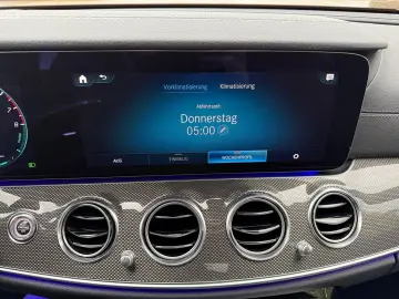 E 300 e AMG Line 4Matic CAR-PLAY RFK NAVI SITZH