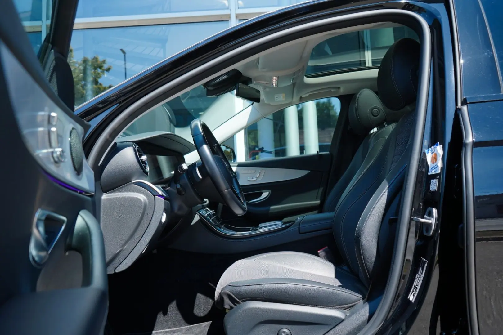 E 220 d Lim. Avantgarde 9G PANO LED MBUX NIGHT