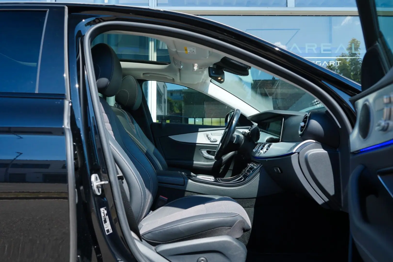 E 220 d Lim. Avantgarde 9G PANO LED MBUX NIGHT