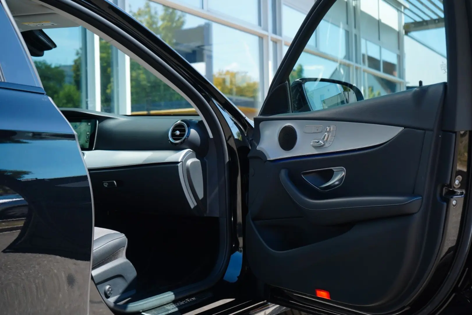 E 220 d Lim. Avantgarde 9G PANO LED MBUX NIGHT