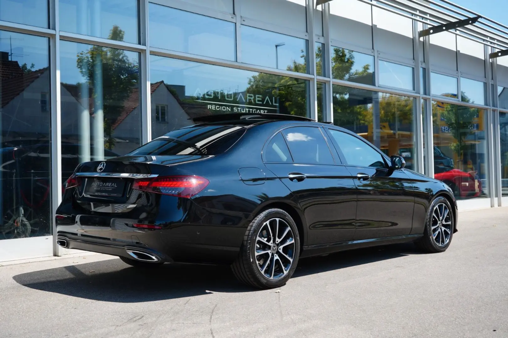 E 220 d Lim. Avantgarde 9G PANO LED MBUX NIGHT