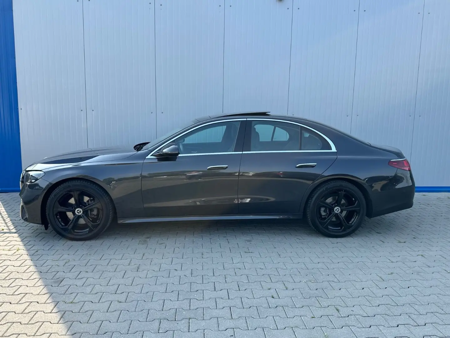 E 200 Autom AVANTGARDE 9G-TR PANORAMA KEYLESS-GO