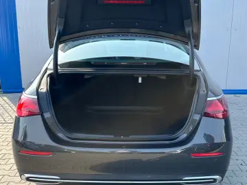 E 200 Autom AVANTGARDE 9G-TR PANORAMA KEYLESS-GO