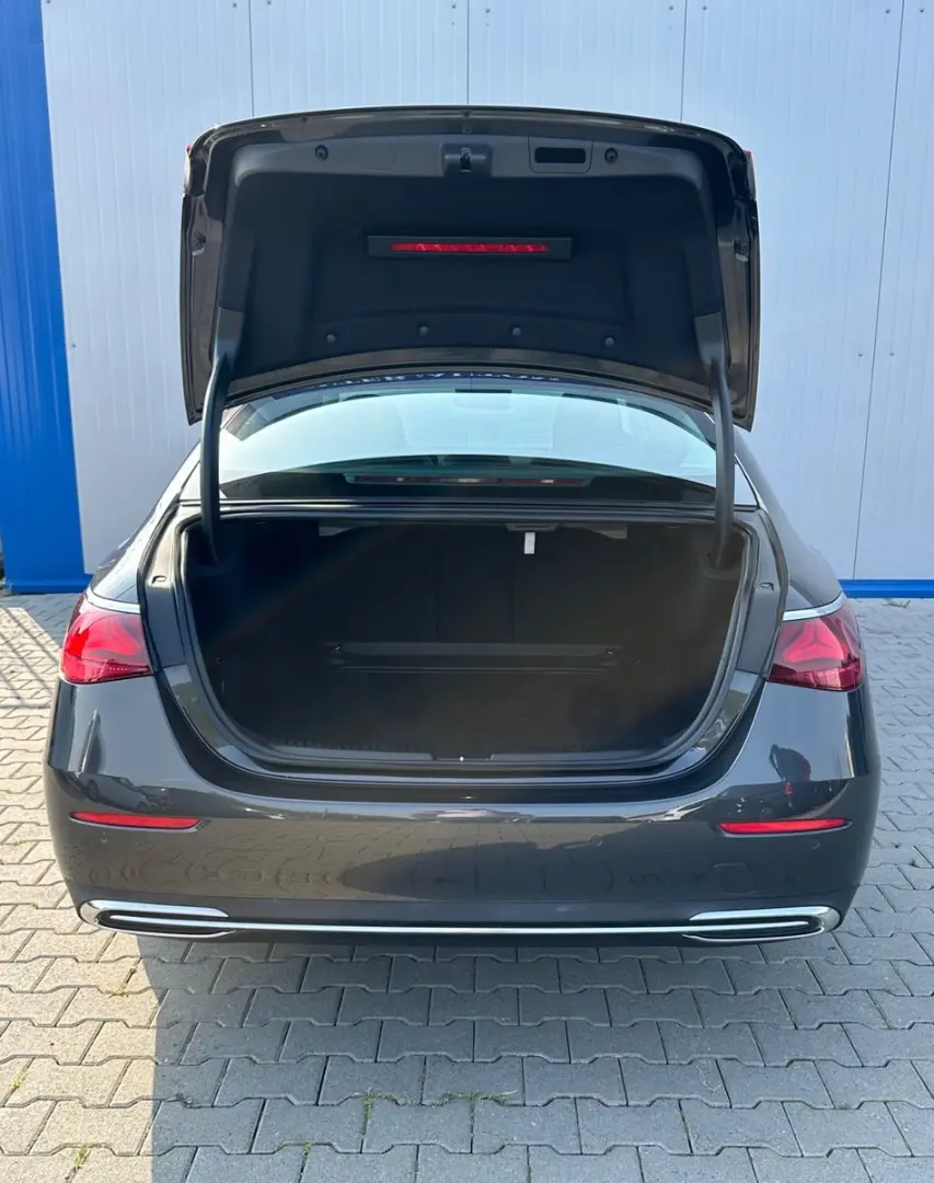 E 200 Autom AVANTGARDE 9G-TR PANORAMA KEYLESS-GO