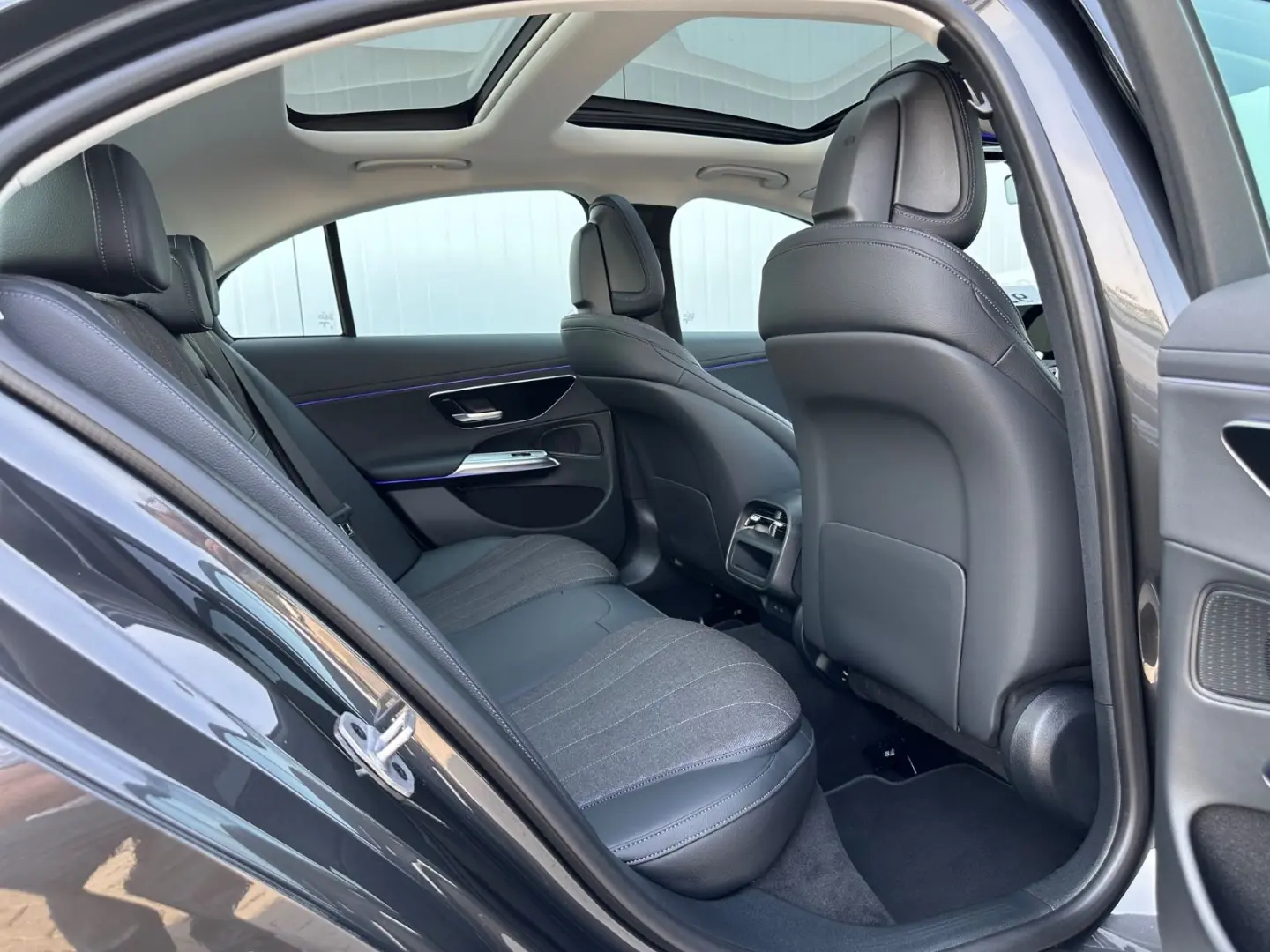 E 200 Autom AVANTGARDE 9G-TR PANORAMA KEYLESS-GO