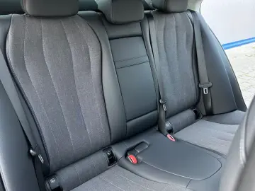 E 200 Autom AVANTGARDE 9G-TR PANORAMA KEYLESS-GO