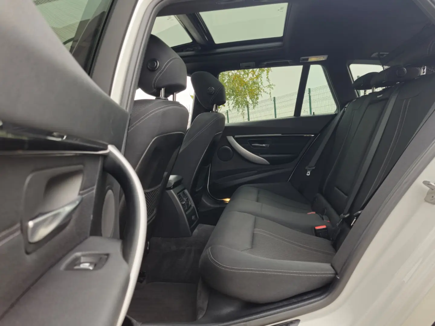 BMW 320D Sportline Facelift interior M