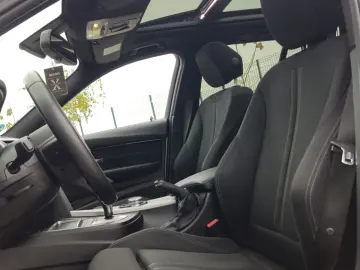 BMW 320D Sportline Facelift interior M