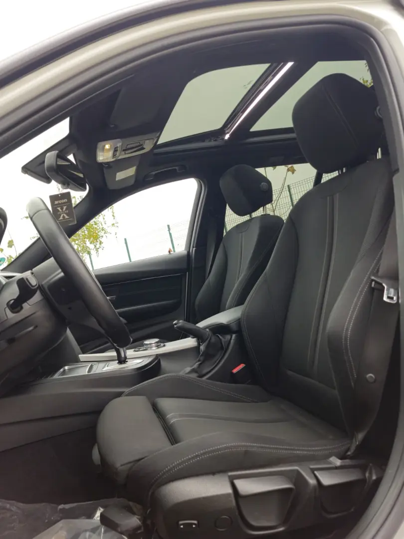 BMW 320D Sportline Facelift interior M