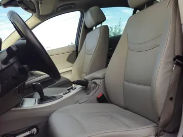 BMW Seria 318D E90 2011 Business Line