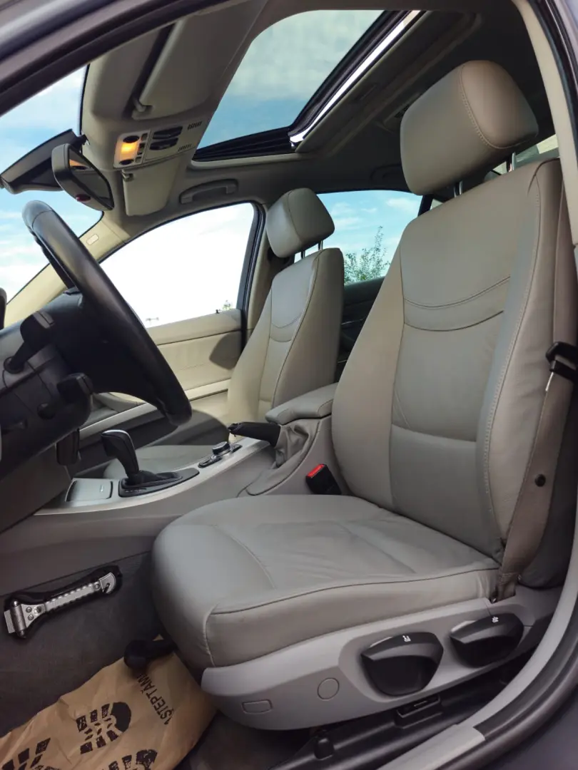 BMW Seria 318D E90 2011 Business Line