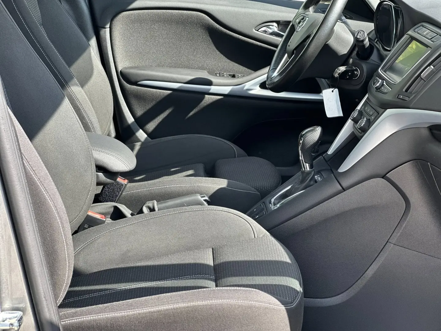 Opel   Zafira Tourer 2.0 CDTI Active