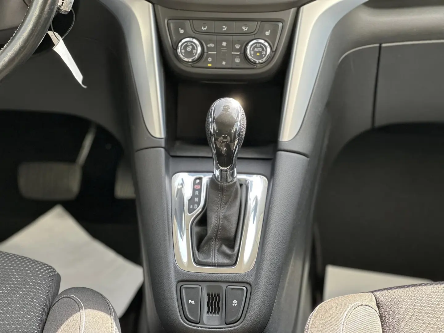 Opel   Zafira Tourer 2.0 CDTI Active