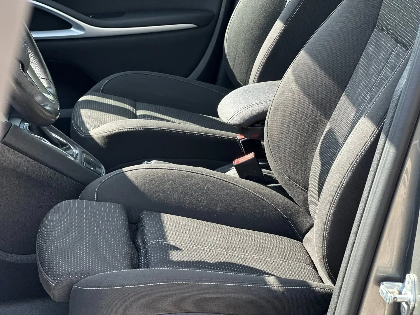 Opel   Zafira Tourer 2.0 CDTI Active