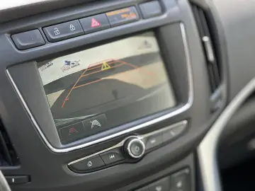 Opel   Zafira Tourer 2.0 CDTI Active