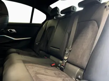 330e xDri M Sport DAProf PA H K LCProf HUD 19LM