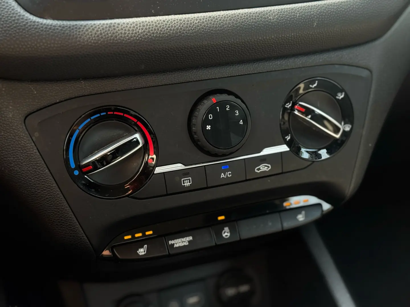 HYUNDAI I20 1.4 YES!