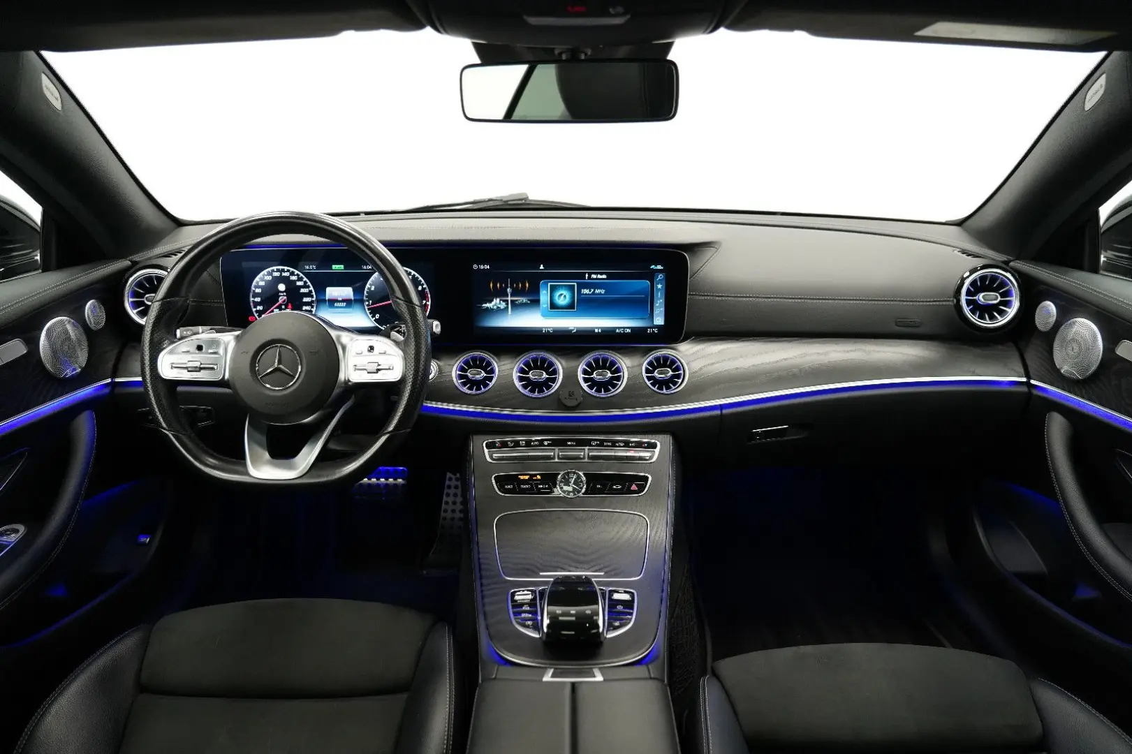 E200 Coupe AMG Line PANO Burmester Kamera MOPF