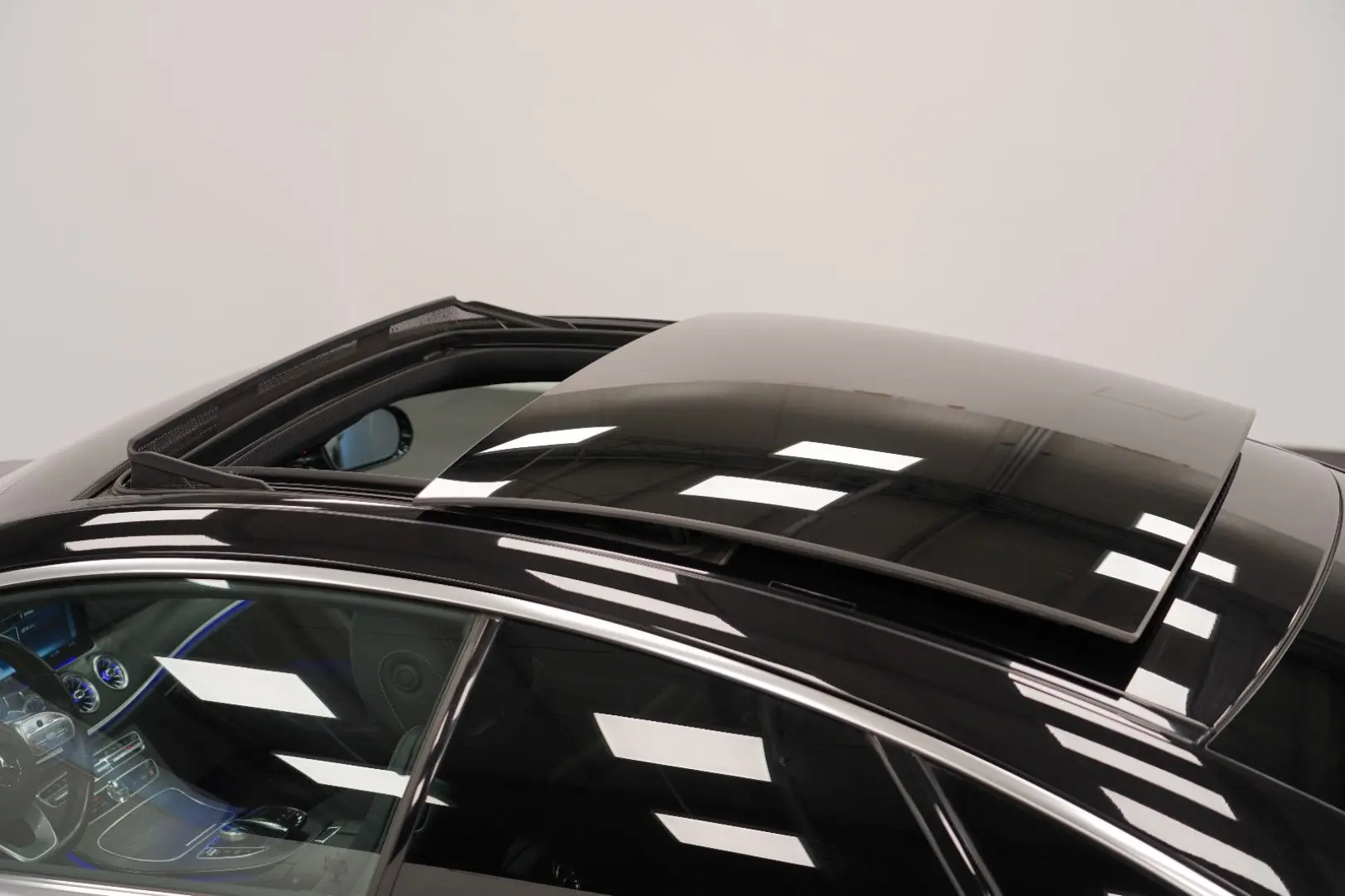 E200 Coupe AMG Line PANO Burmester Kamera MOPF