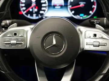 E200 Coupe AMG Line PANO Burmester Kamera MOPF