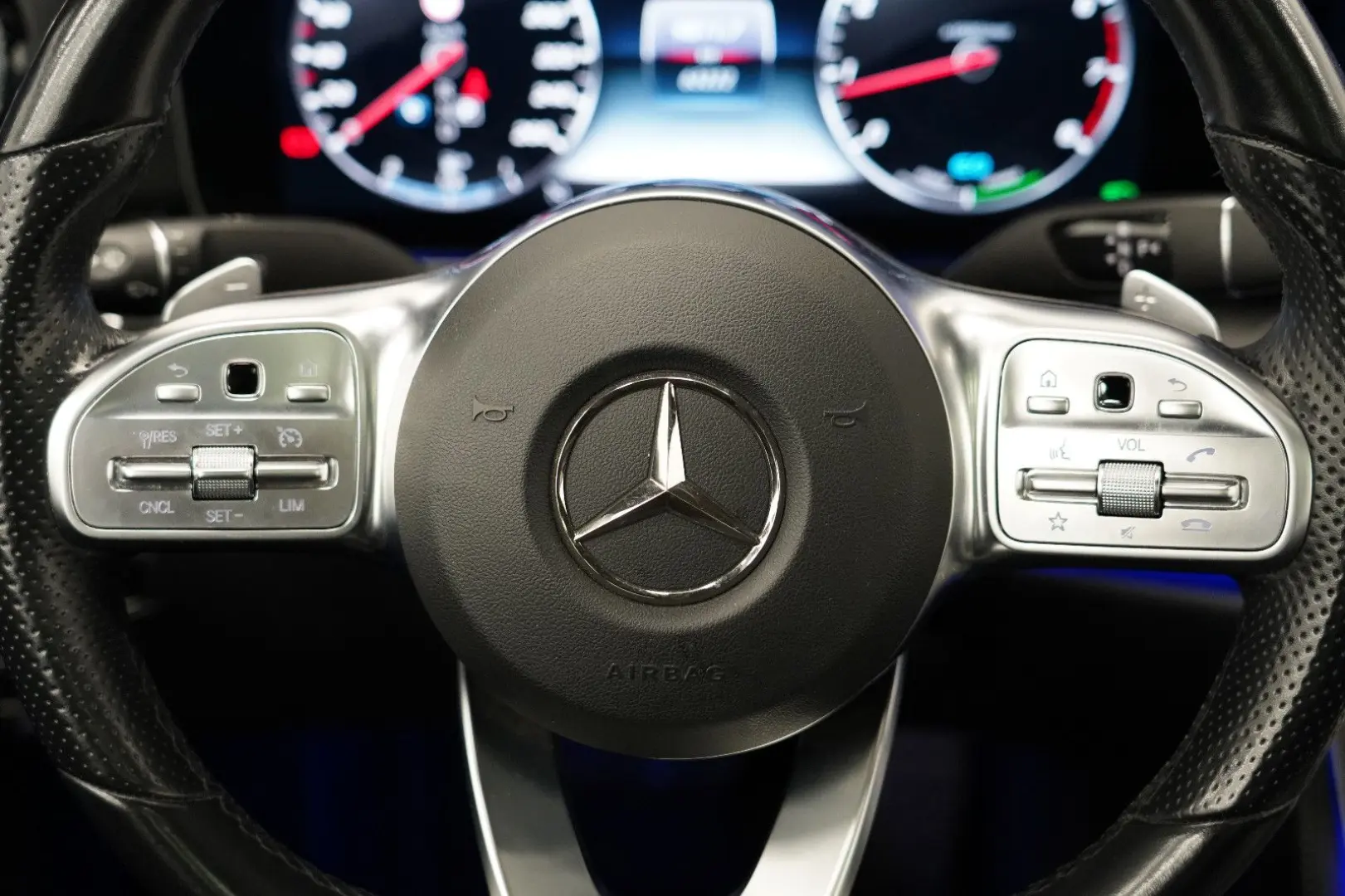 E200 Coupe AMG Line PANO Burmester Kamera MOPF