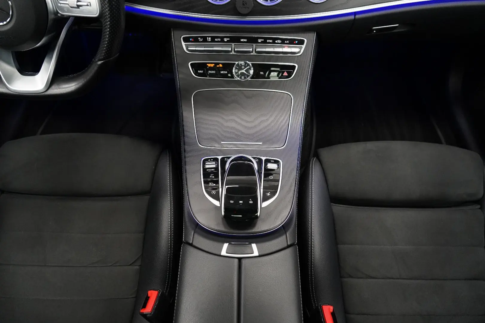 E200 Coupe AMG Line PANO Burmester Kamera MOPF