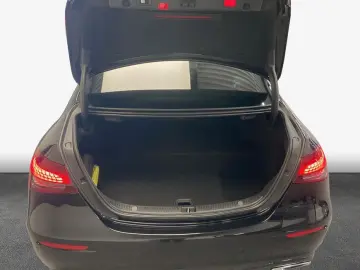 E 300 de 4M Avantgarde AHK Distro PANO Wide NIgh