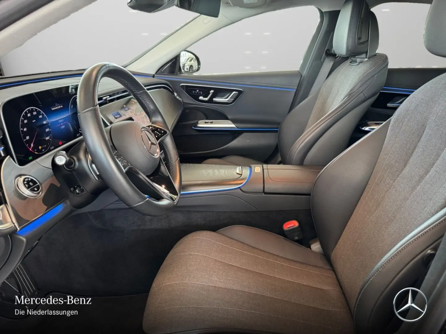 E 300 e Avantgarde Adv.  DIGI Fahrass  DISTR 360