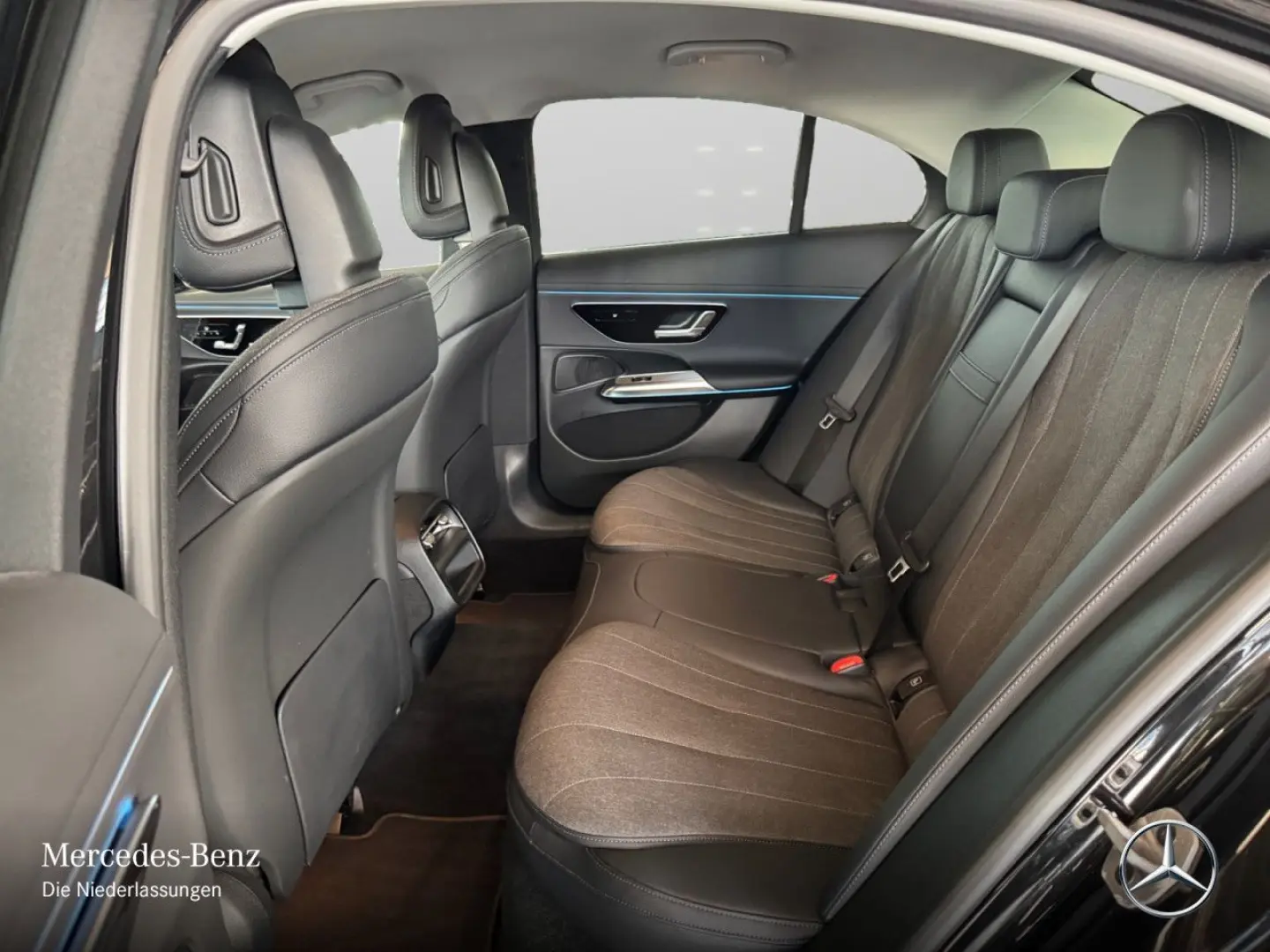 E 300 e Avantgarde Adv.  DIGI Fahrass  DISTR 360