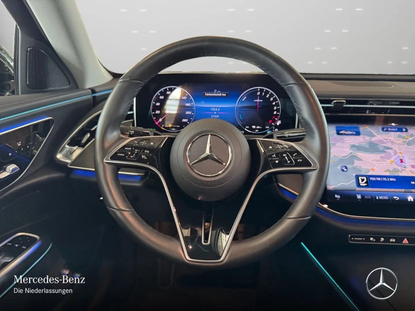 E 300 e Avantgarde Adv.  DIGI Fahrass  DISTR 360