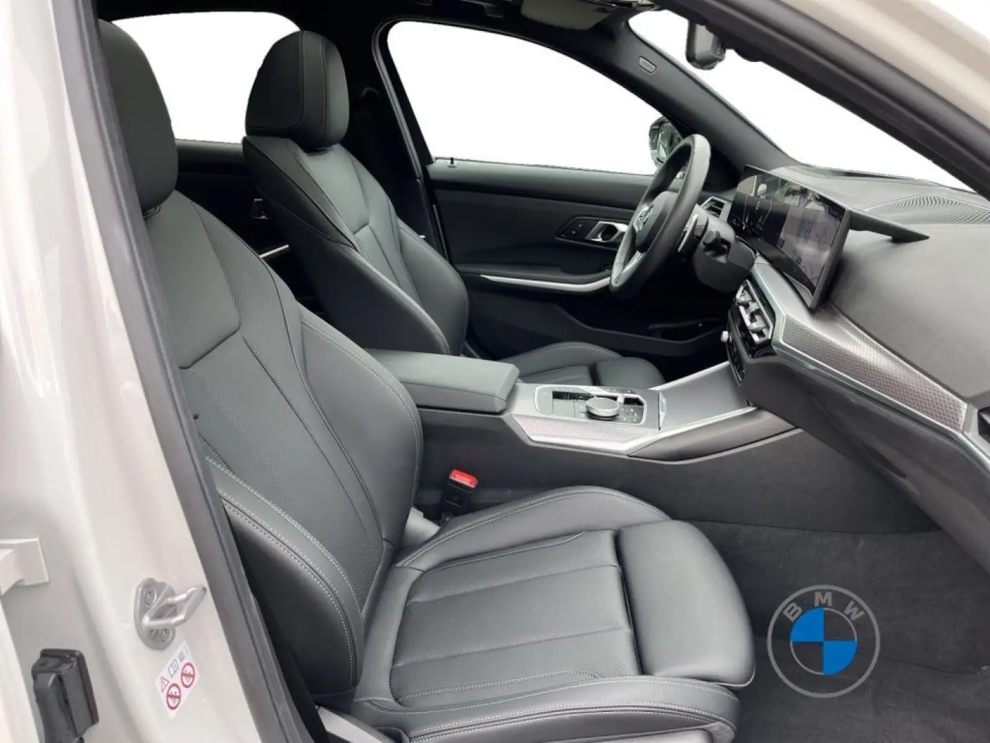 330e xDrive Limousine M Sportpaket 18  Schiebeda