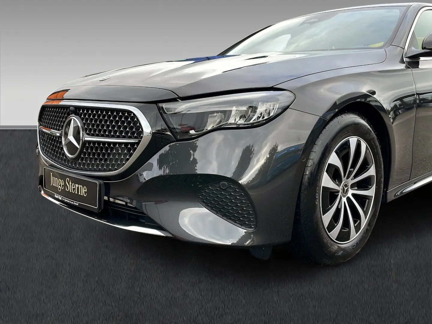 E 220 d AVANTGARDE LED MBUX DISTR LrHz DAB AHK