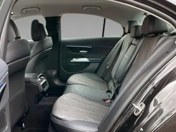 E 220 d AVANTGARDE LED MBUX DISTR LrHz DAB AHK