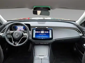 E 220 d AVANTGARDE LED MBUX DISTR LrHz DAB AHK