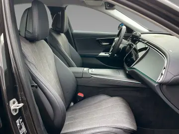 E 220 d AVANTGARDE LED MBUX DISTR LrHz DAB AHK