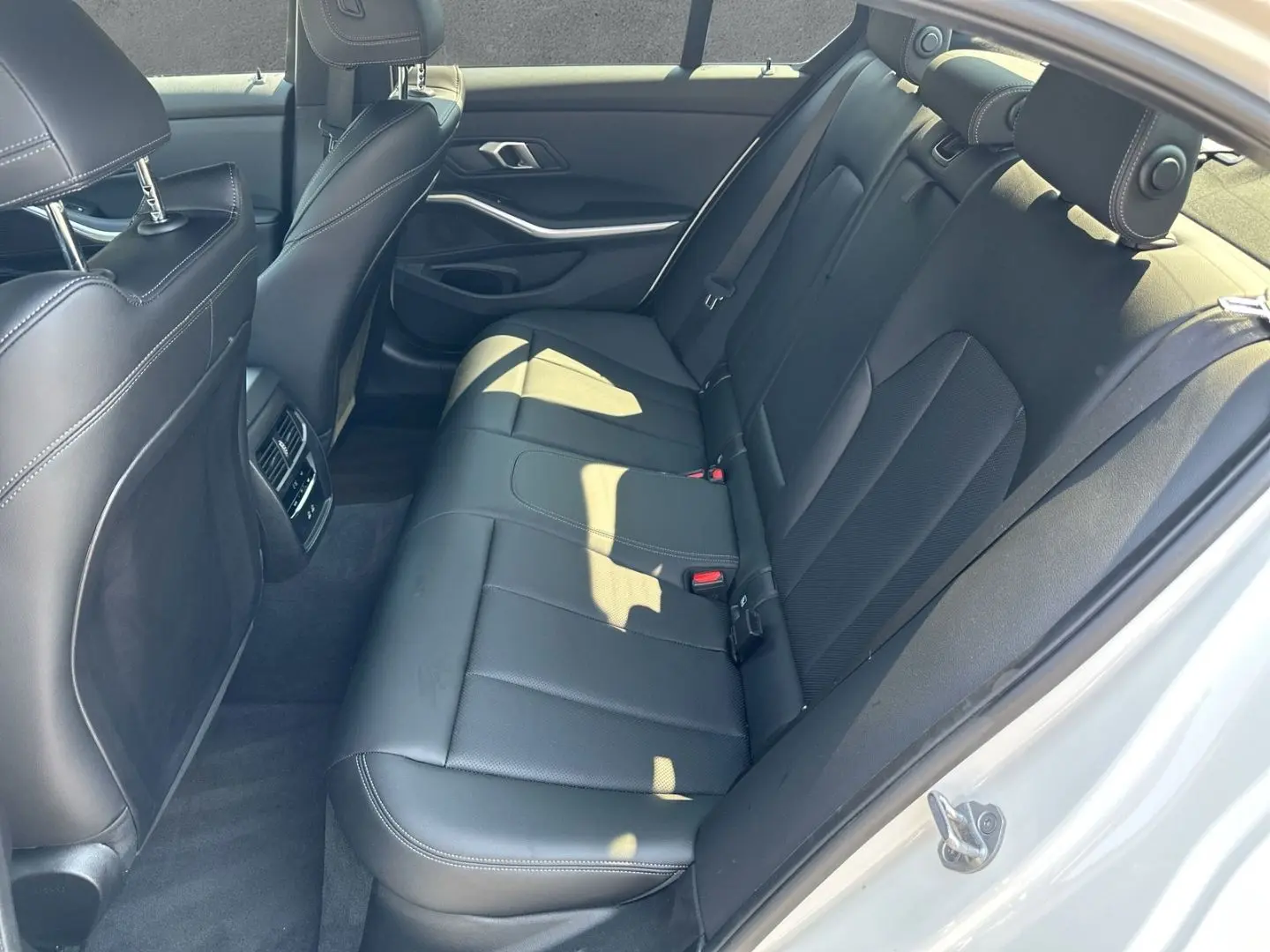 330 e xDrive LIMO AUTOMATIK M SPORT 19''LC PROF