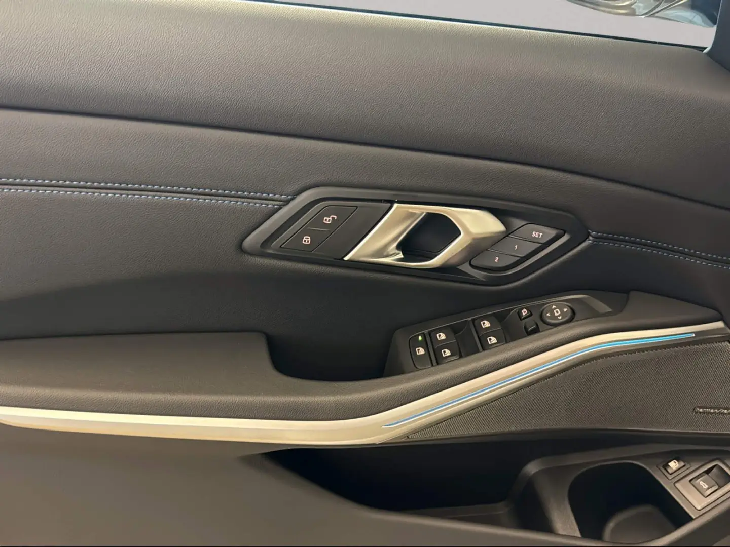 330e xDrive Limousine M Sport inkl. Winterräder