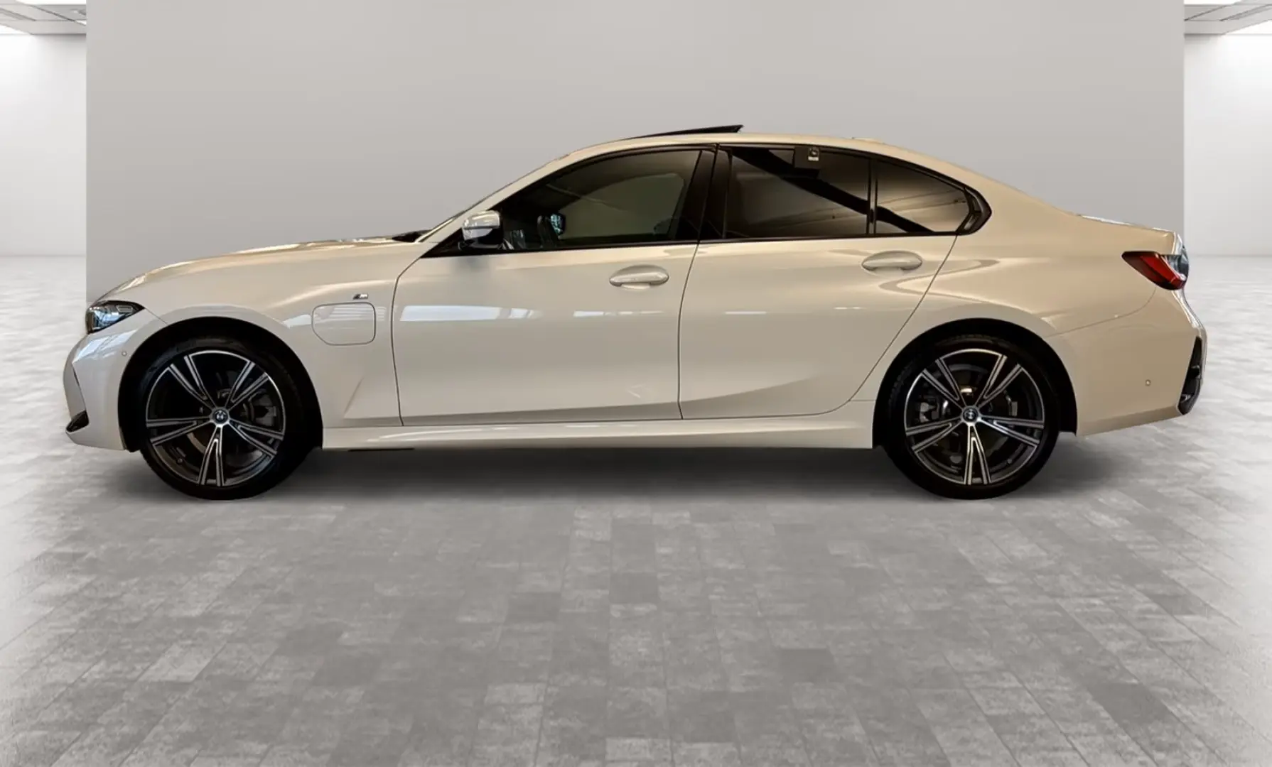 330e xDrive Limousine M Sport inkl. Winterräder