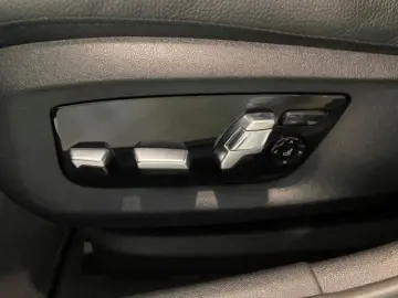 530 e xDrive Lim M Sportpaket Navi Leder LED Kom