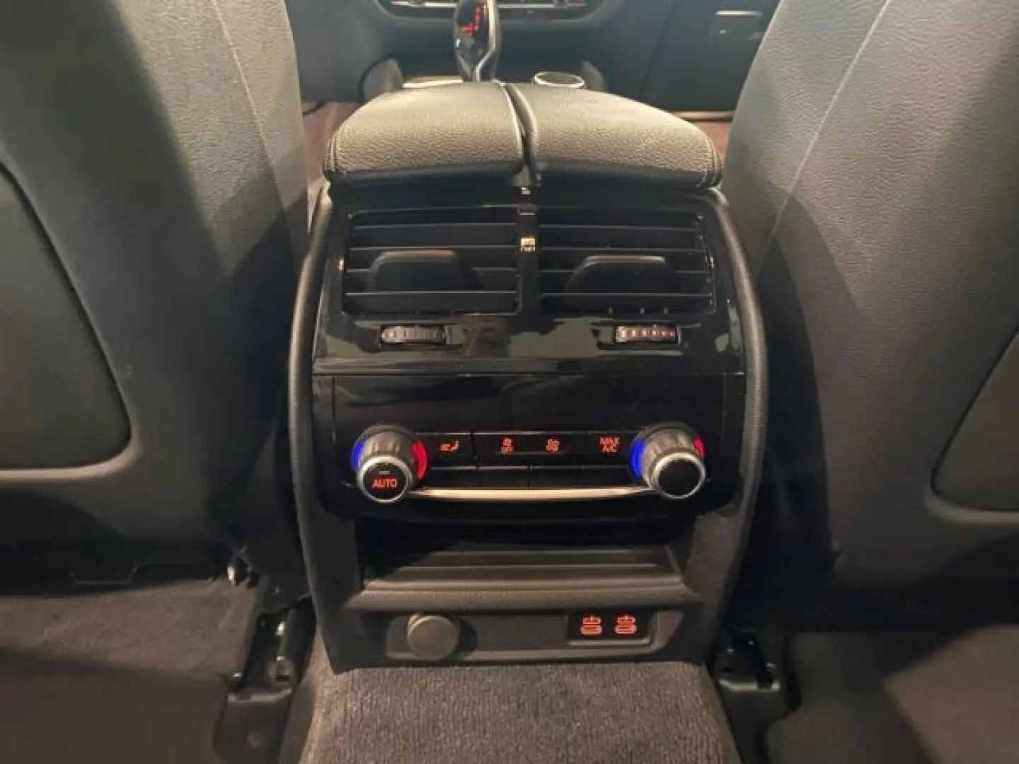 530 e xDrive Lim M Sportpaket Navi Leder LED Kom