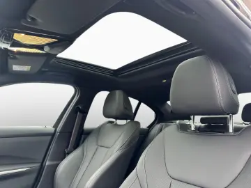 320d xDrive M Sport Pro HUD HIFI RFK ACC GSD 19