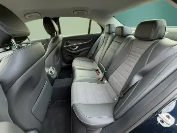 E 300 e AVANTGARDE DISTRO 360  AMBIENTE MEMORY