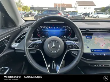 E 300 de 4M Avantgarde  Distronic LED Kamera