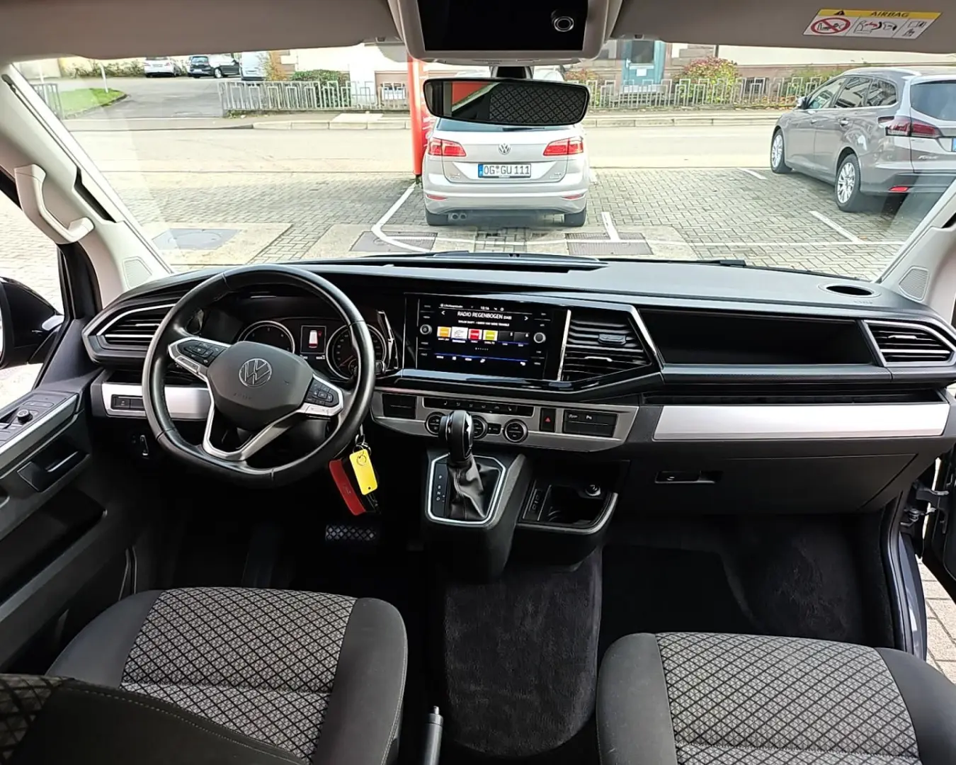 T6.1 California California Beach Camper Edition