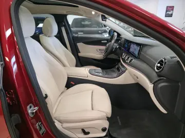 E 300 e Avantgarde 4MATIC Pano Leder HUD LED ACC