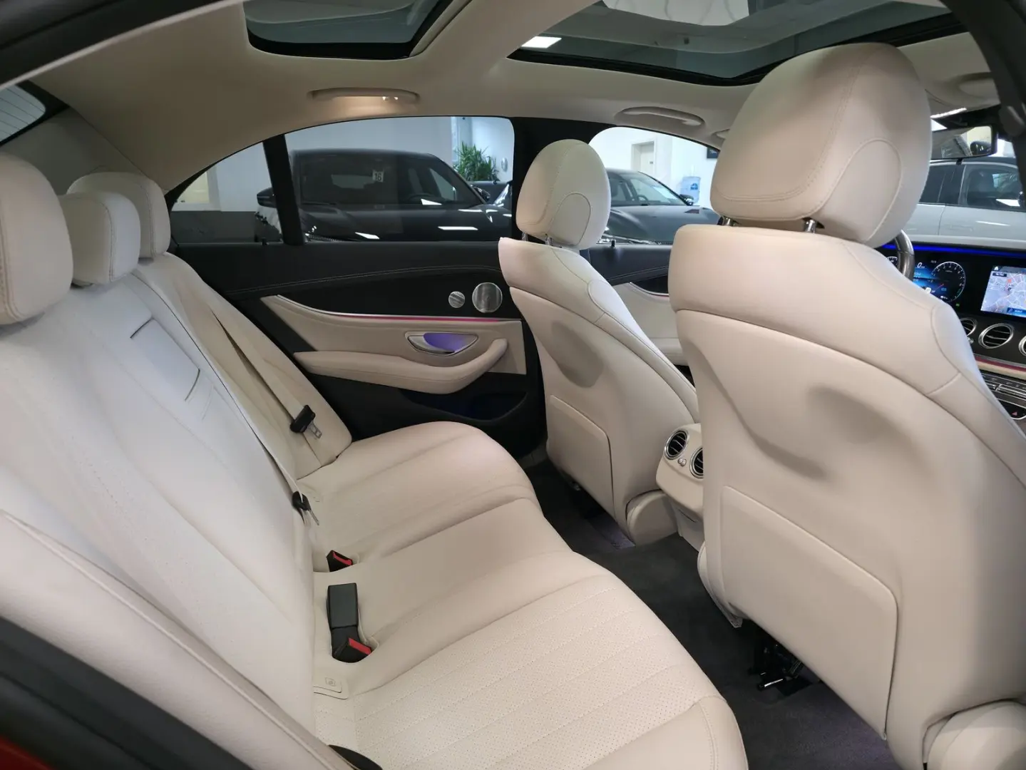 E 300 e Avantgarde 4MATIC Pano Leder HUD LED ACC